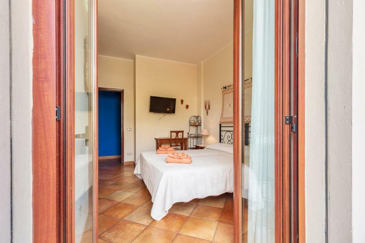Bed and Breakfast Il Leccio Tortolì Exterior foto
